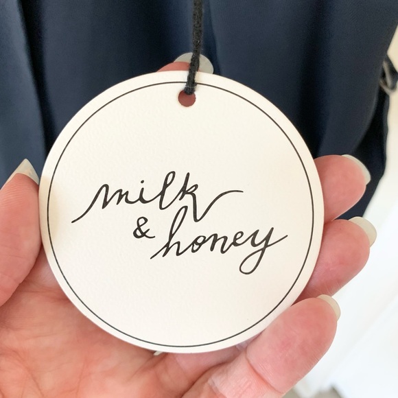 Milk & Honey Lightweight Jacket - Picture 12 of 14